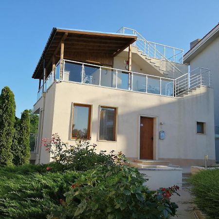 Wonderful Family Villa With Sea View 比亚拉 外观 照片